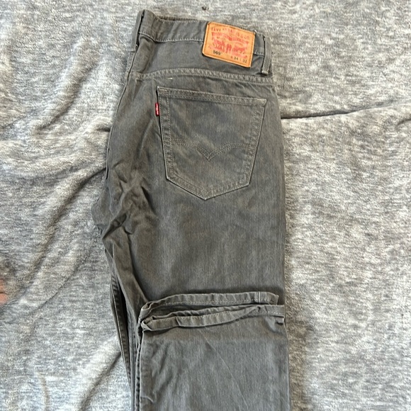 Levi Strauss Jeans 501,505, and 569 jeans - Picture 5 of 7